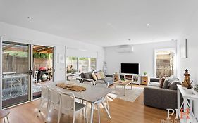 Cowes 3Bdr-2Bt Family Townhouse